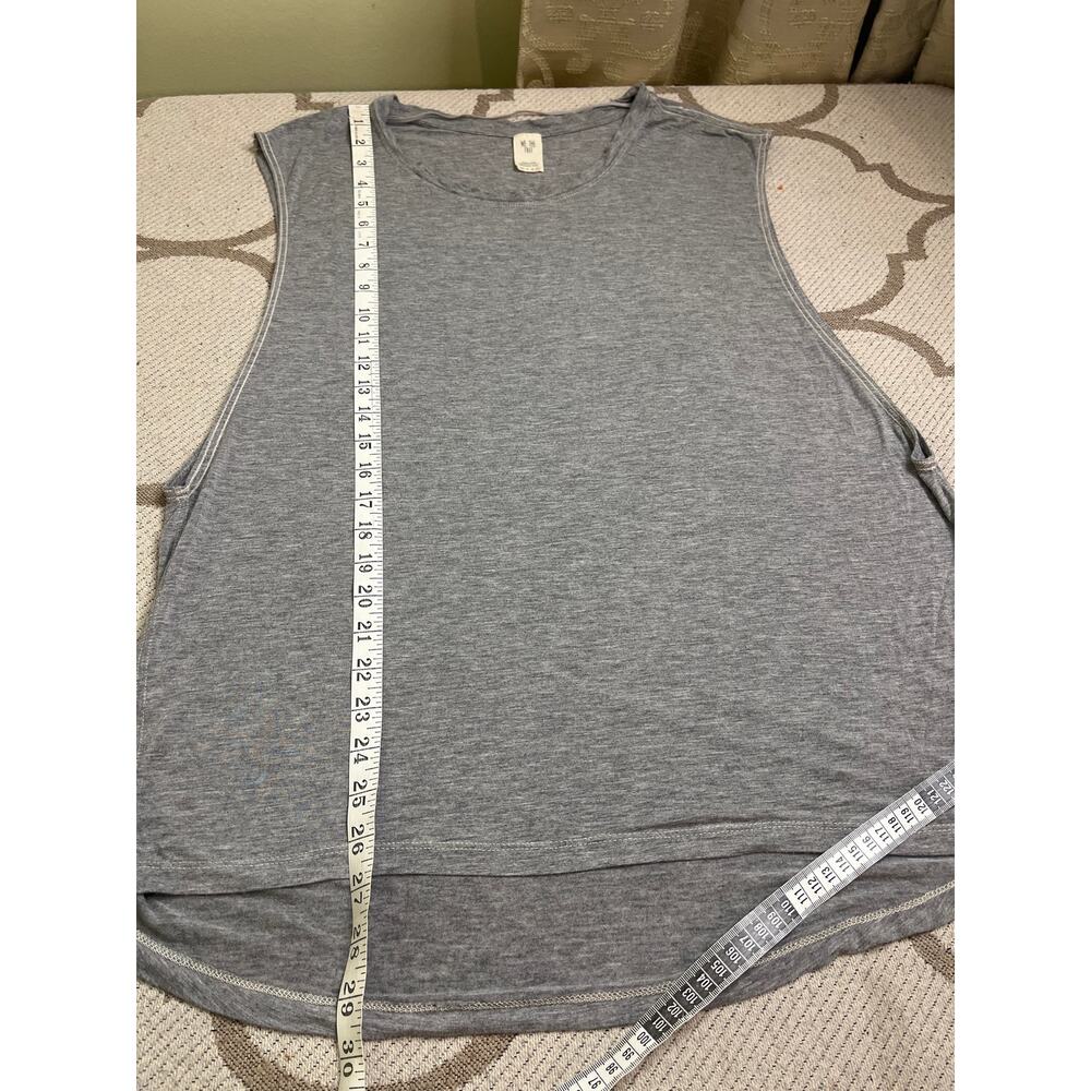 Free People We The Free "The It" Gray Muscle Tank Top, size large - Picture 6 of 8